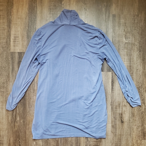 Cardigan - Picture 2 of 8